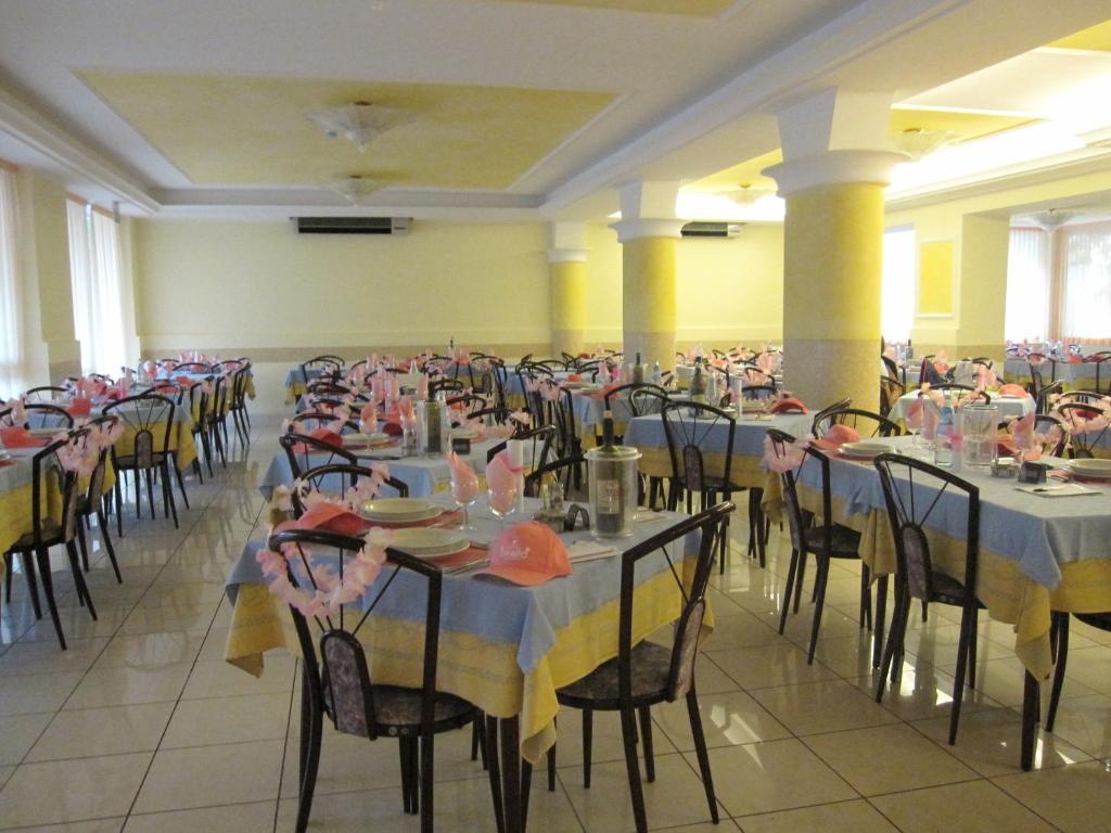 Hotel Grado Bellaria-Igea Marina Buitenkant foto