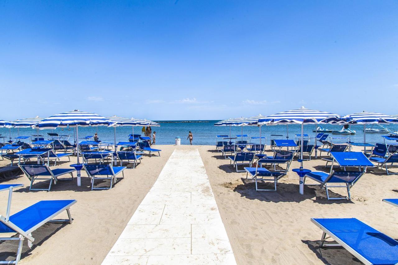 Hotel Grado Bellaria-Igea Marina Buitenkant foto